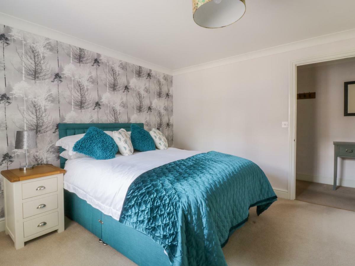The Hoist Apartment Ely Bagian luar foto