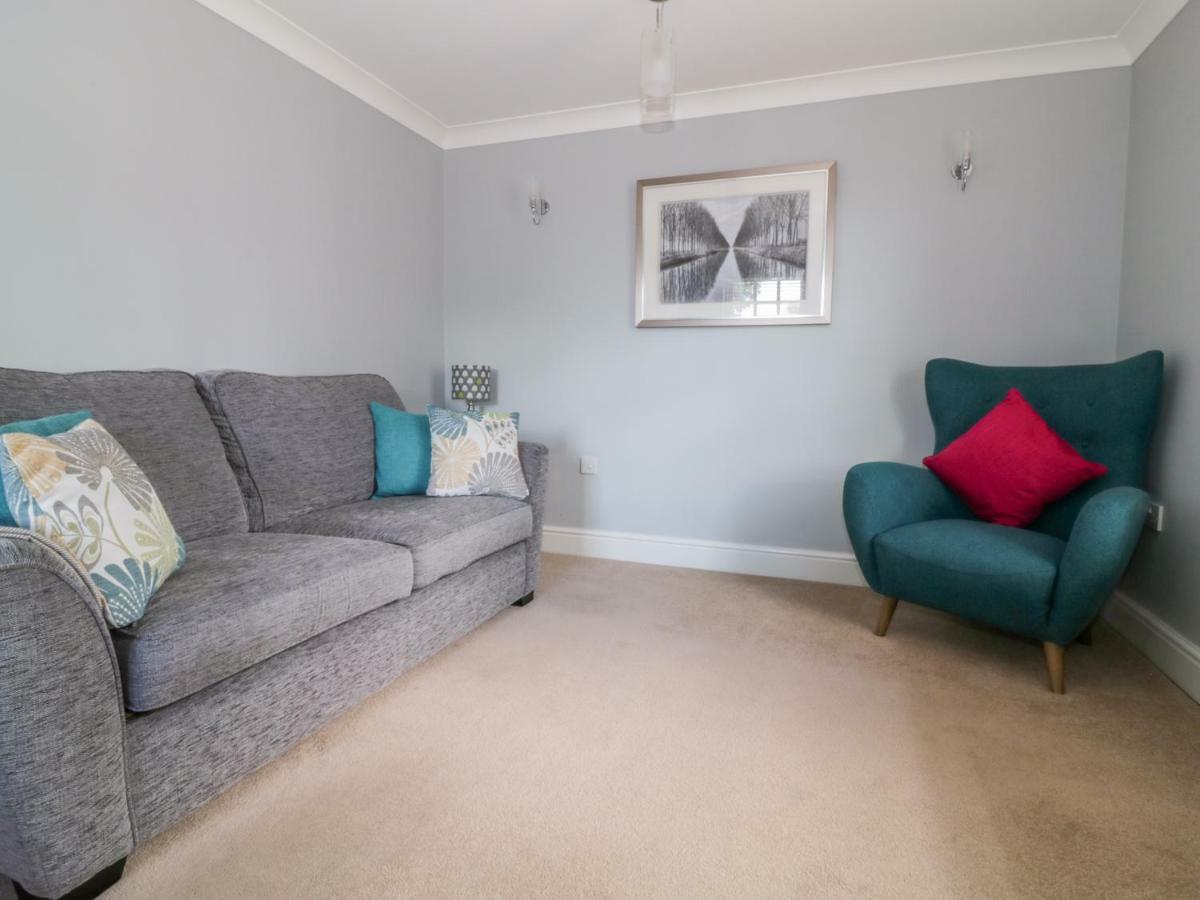 The Hoist Apartment Ely Bagian luar foto